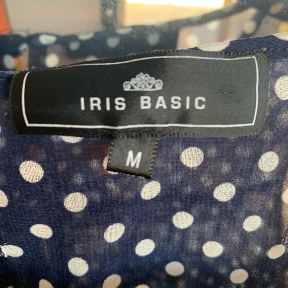 Iris basic polka dots women’s blouse. Size M. - Picture 3 of 5